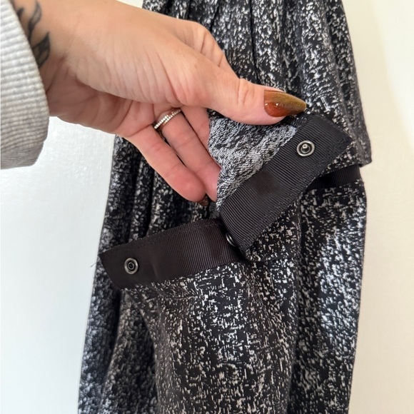 Lululemon Scarf - Picture 3 of 5